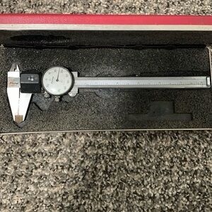 Mitutoyo 6" Dial Caliper in Starrett Hard Case 537-110
